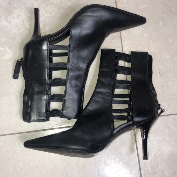 black boots 2 inch heel